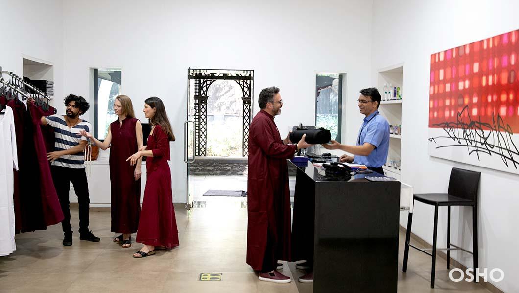 18 Osho Meditation Resort Shop